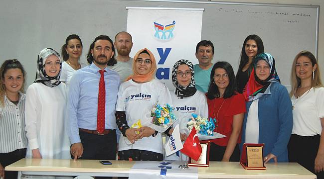 Yalçın Öğretim Kursları başarıyı ödülle taçlandırdı